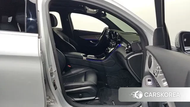 Mercedes-Benz GLC-Class X253 2020 Серебристо-серый из Кореи, фото 2