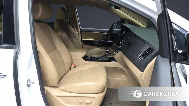 Kia The New Carnival 2018 Белый из Кореи, фото 2