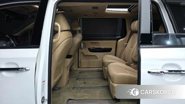 Kia The New Carnival 2018 Белый из Кореи, фото 2