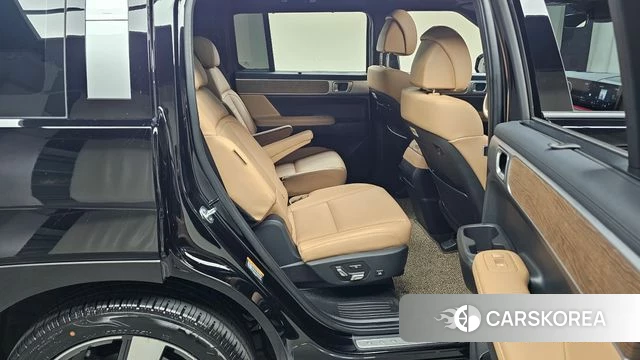 Hyundai Santa Fe (MX5) 2024 Черный из Кореи, фото 2