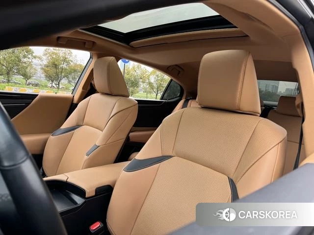 Lexus ES 2023 Синий из Китая, фото 2