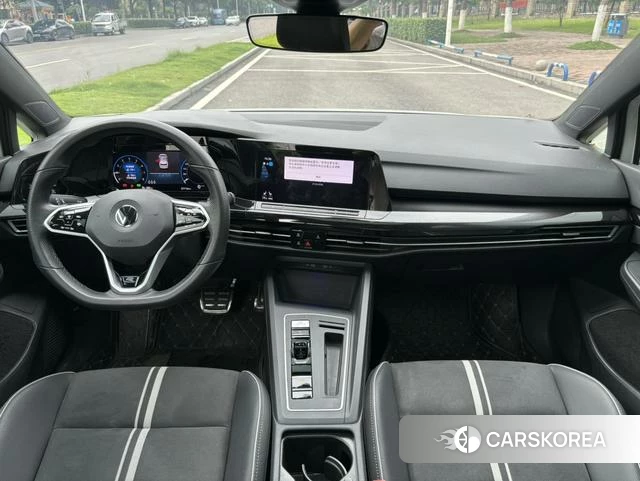 Volkswagen Golf 2022 Белый из Китая, фото 2