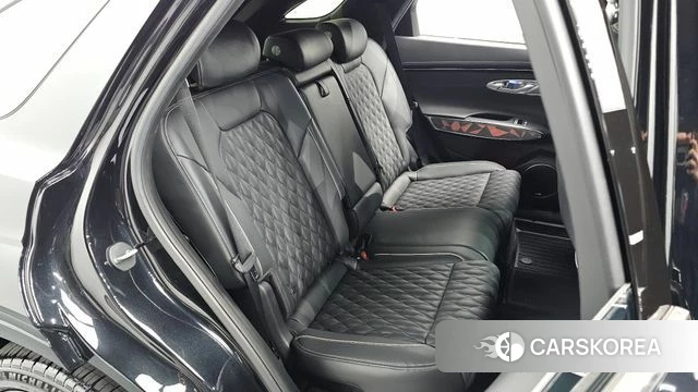Genesis GV70 2022 Черный из Кореи, фото 2