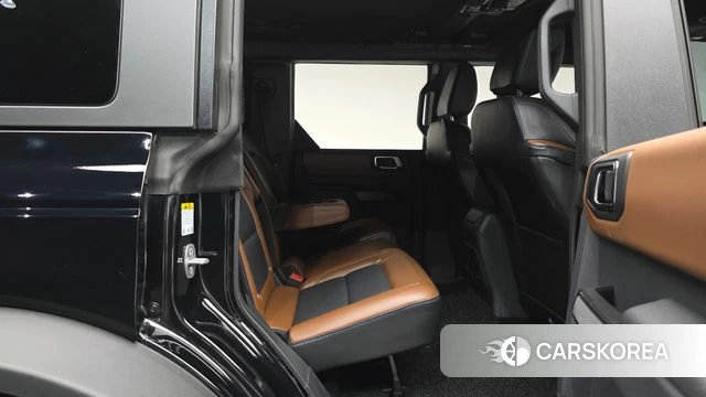 Ford Bronco 6th Generation 2024 Черный из Кореи, фото 2