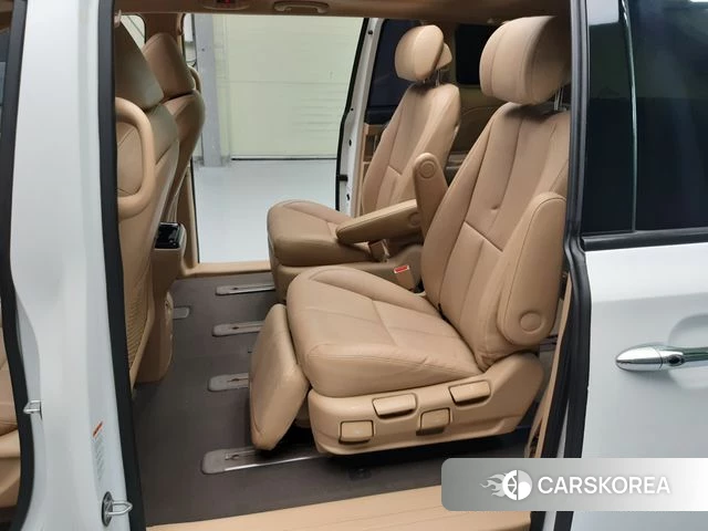 Kia The New Carnival 2018 Белый из Кореи, фото 2