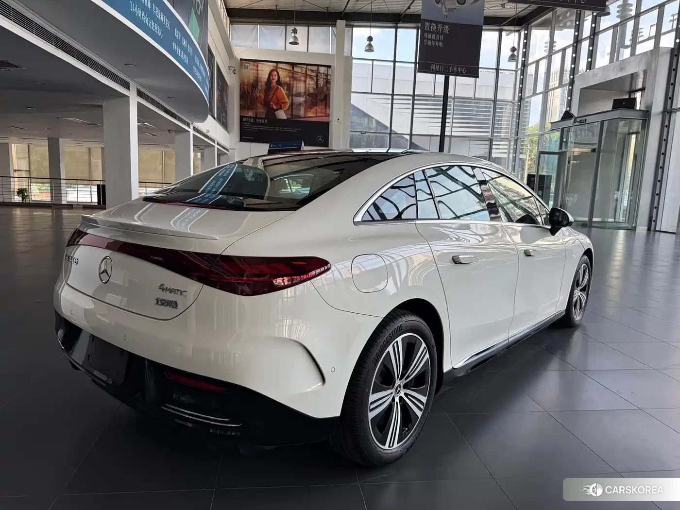 Mercedes-Benz EQE 2025 Белый из Китая, фото 2