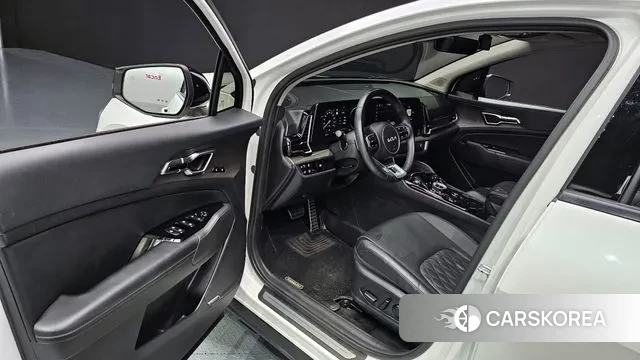 Kia Sportage 5th Generation Hybrid 2021 Белый из Кореи, фото 2