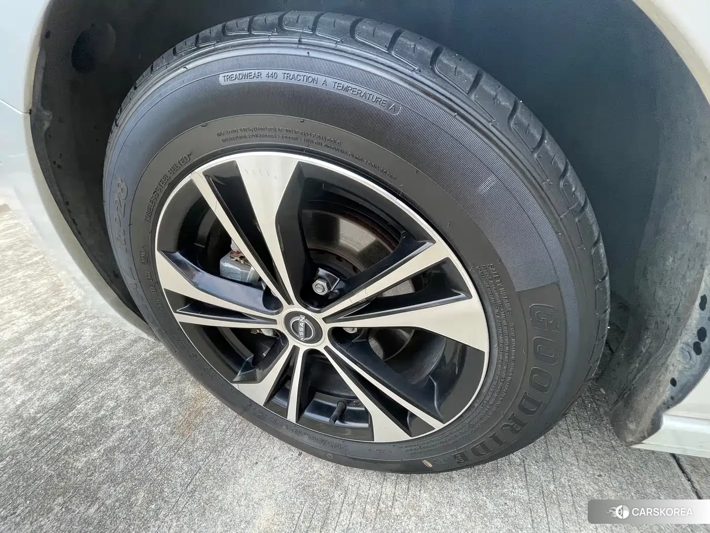 Nissan Sylphy 2024 Белый из Китая, фото 2