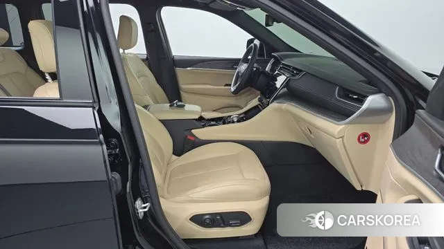 Jeep Grand Cherokee (WL) 2023 Черный из Кореи, фото 2