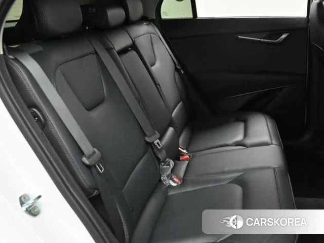 Kia Di Ol Nu Niro 2022 Белый из Кореи, фото 2