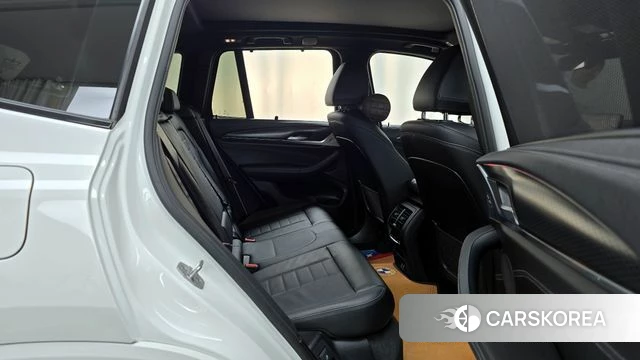 BMW X3 (G01) 2022 Белый из Кореи, фото 2