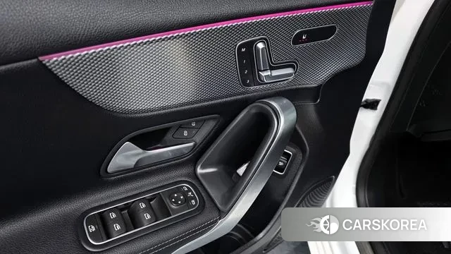 Mercedes-Benz A-Class W177 2021 Белый из Кореи, фото 2