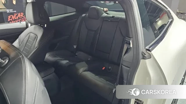 BMW 4 Series (G22) 2023 Белый из Кореи, фото 2