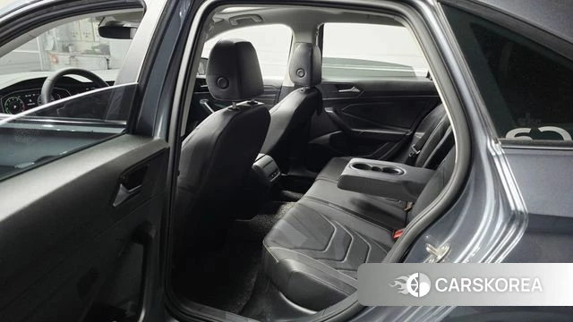 Volkswagen 7th Generation of Jetta 2023 Серый из Кореи, фото 2