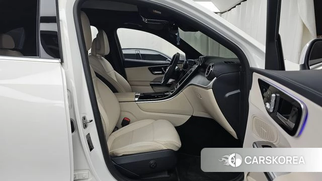 Mercedes-Benz GLC-Class X254 2024 Белый из Кореи, фото 2