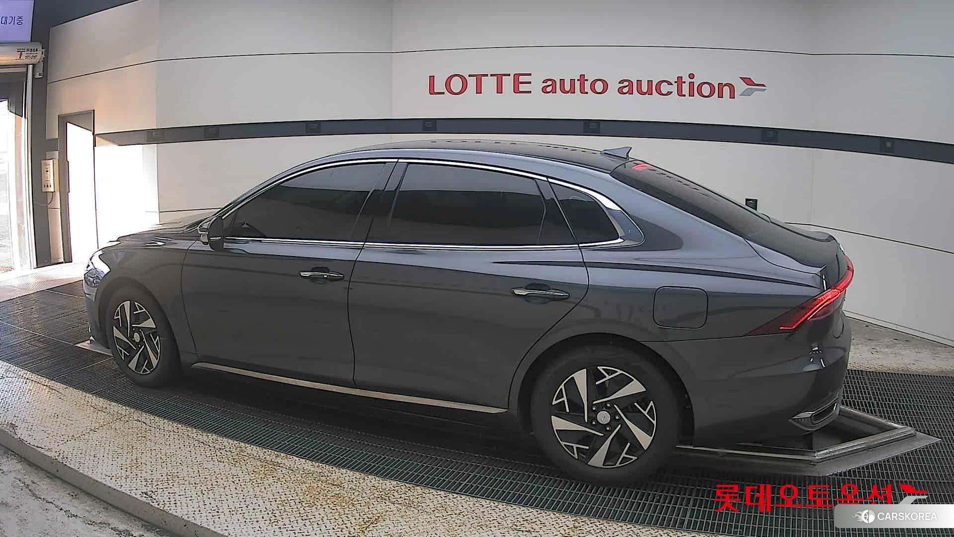 Hyundai Grandeur Hybrid 2023 Nocturne Grey Metallic из Кореи, фото 2