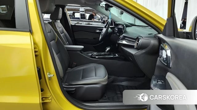 Chevrolet (GM Daewoo) Trax Crossover 2023 Желтый из Кореи, фото 2