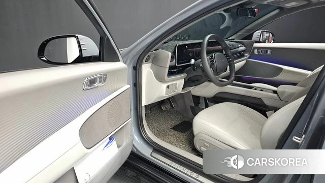 Hyundai Ionic 6 2023 Серебристо-серый из Кореи, фото 2