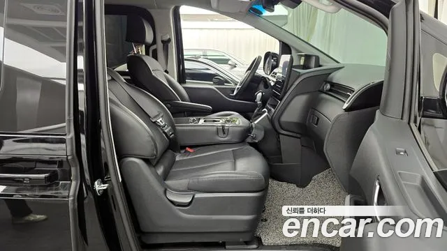 Hyundai Staria 2022 Черный из Кореи, фото 2