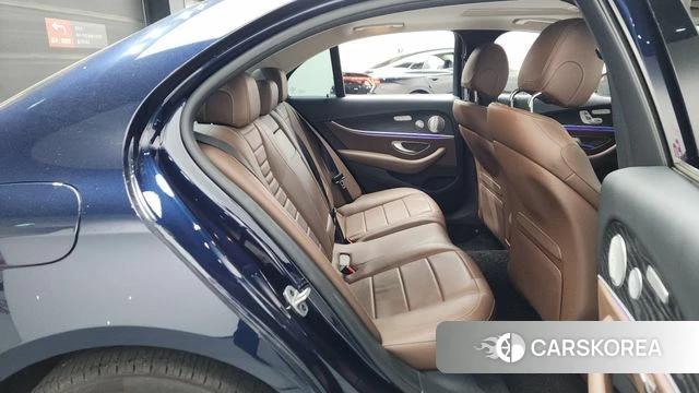 Mercedes-Benz E-Class W213 2019 Синий из Кореи, фото 2