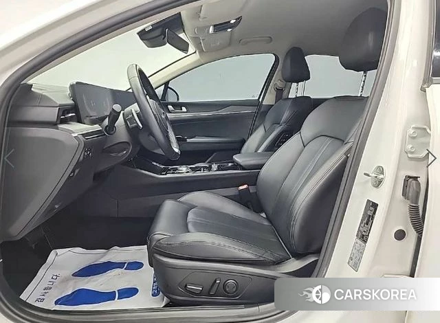 Kia The New K5 3rd generation 2024 Белый из Кореи, фото 2