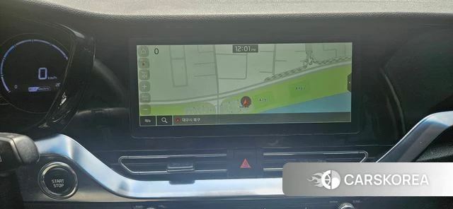 Kia Niro Plus 2023 Белый из Кореи, фото 2