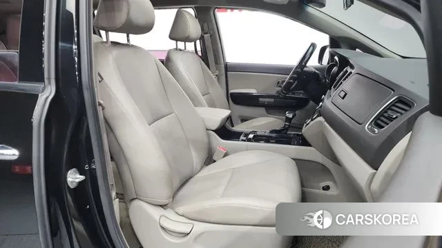 Kia All New Carnival 2018 Черный из Кореи, фото 2