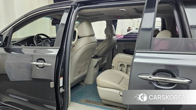 Kia The New Carnival 2018 Серый из Кореи, фото 2