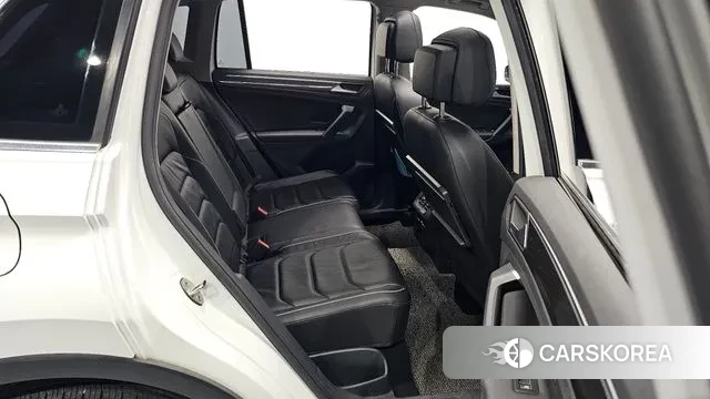 Volkswagen Tiguan second Generation 2020 Белый из Кореи, фото 2