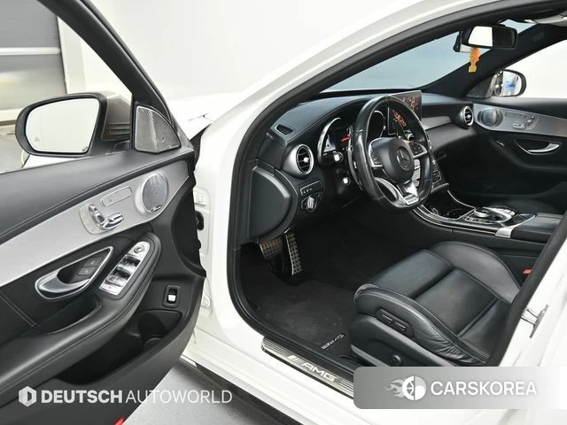 Mercedes-Benz C-Class W205 2018 Белый из Кореи, фото 2
