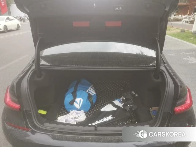 BMW 3 series 2021 Черный из Китая, фото 2