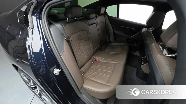 BMW 5 Series (G60) 2024 Синий из Кореи, фото 2