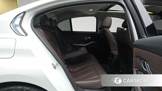 BMW 3 Series (G20) 2021 Белый из Кореи, фото 2