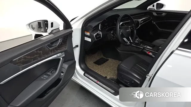 Audi A6 (C8) 2021 Белый из Кореи, фото 2