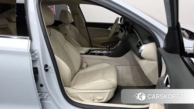 Genesis The New G70 2021 Серебристо-серый из Кореи, фото 2