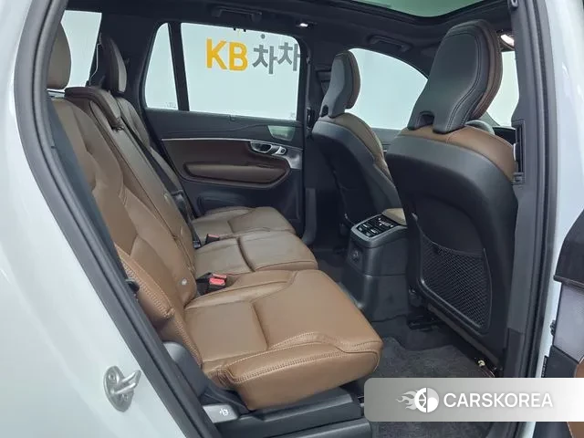 Volvo XC90 second Generation 2024 Белый из Кореи, фото 2