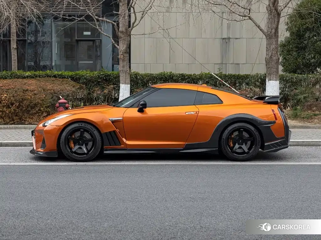 Nissan GT-R 2018 Yellow/orange из Китая, фото 2