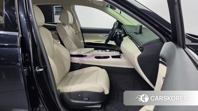 Genesis GV70 2021 Черный из Кореи, фото 2