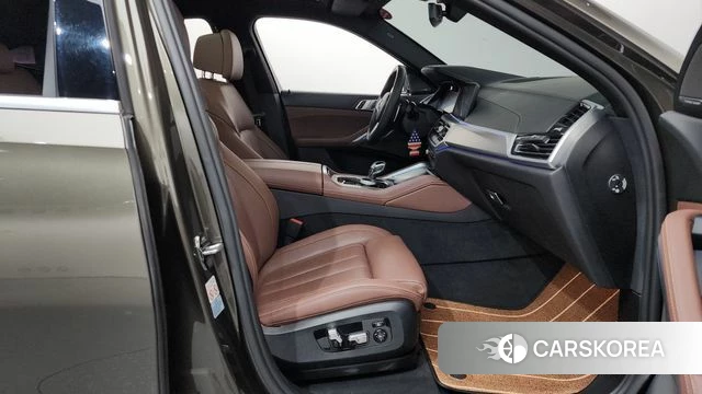 BMW X6 (G06) 2021 Коричневый из Кореи, фото 2