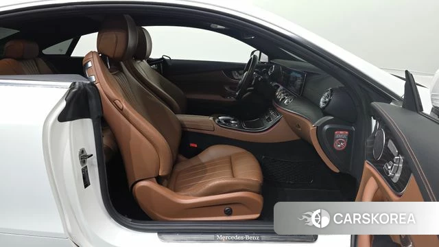Mercedes-Benz E-Class W213 2018 Белый из Кореи, фото 2