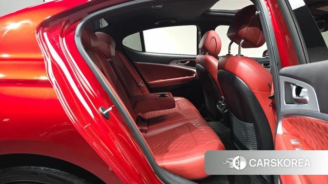 Genesis The New G70 2021 Красный из Кореи, фото 2