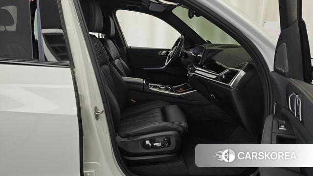 BMW X5 (G05) 2026 Белый из Кореи, фото 2