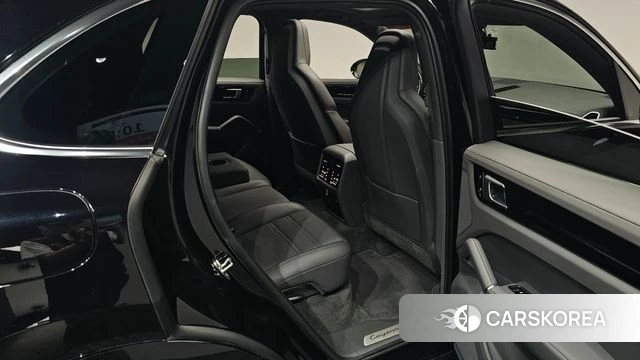 Porsche Cayenne (PO536) 2019 Черный из Кореи, фото 2