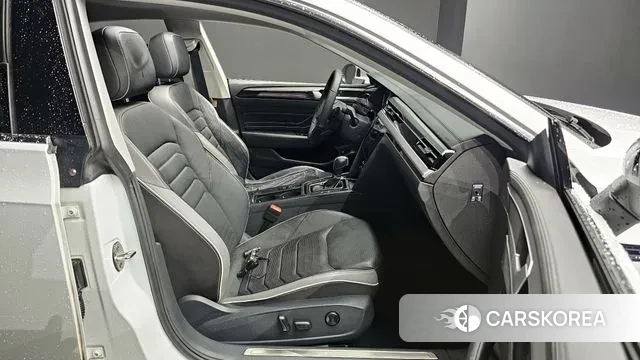 Volkswagen Arteon 2022 Белый из Кореи, фото 2