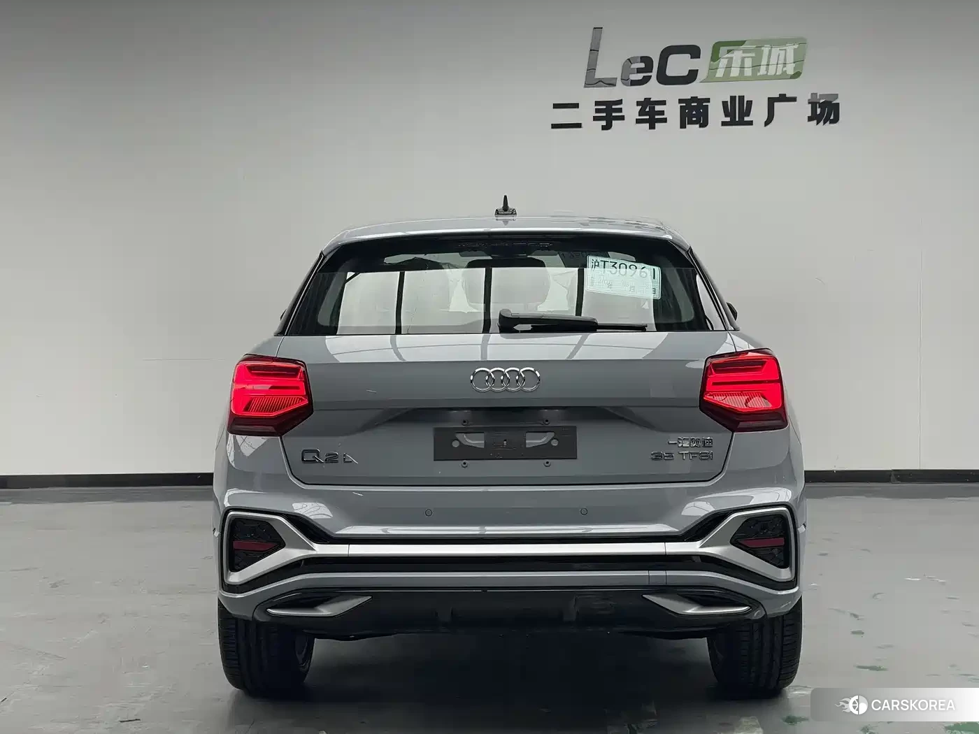 Audi Q2L 2026 Silver/gray из Китая, фото 2