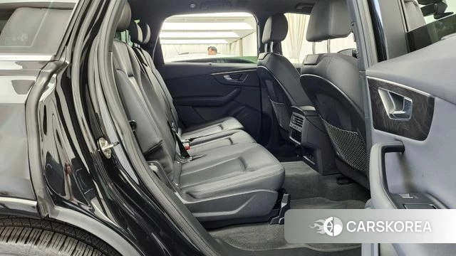 Audi Q7 (4M) 2023 Черный из Кореи, фото 2