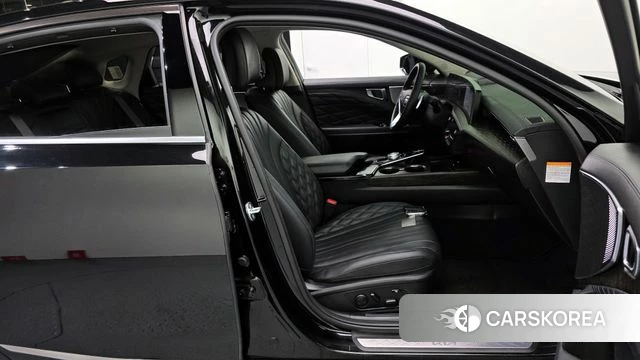 Kia K8 Hybrid 2023 Черный из Кореи, фото 2