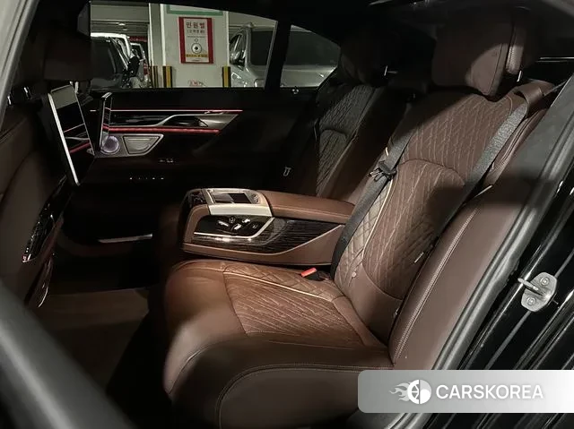 BMW 7 Series (G11) id 2900668 из Кореи 2