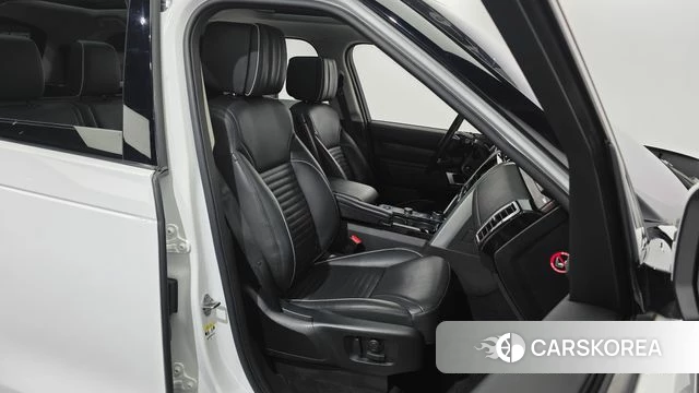 Land Rover Discovery 5 2019 Белый из Кореи, фото 2