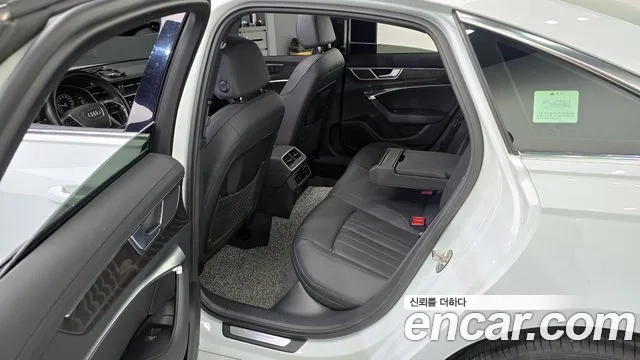 Audi A6 (C8) 2021 Белый из Кореи, фото 2